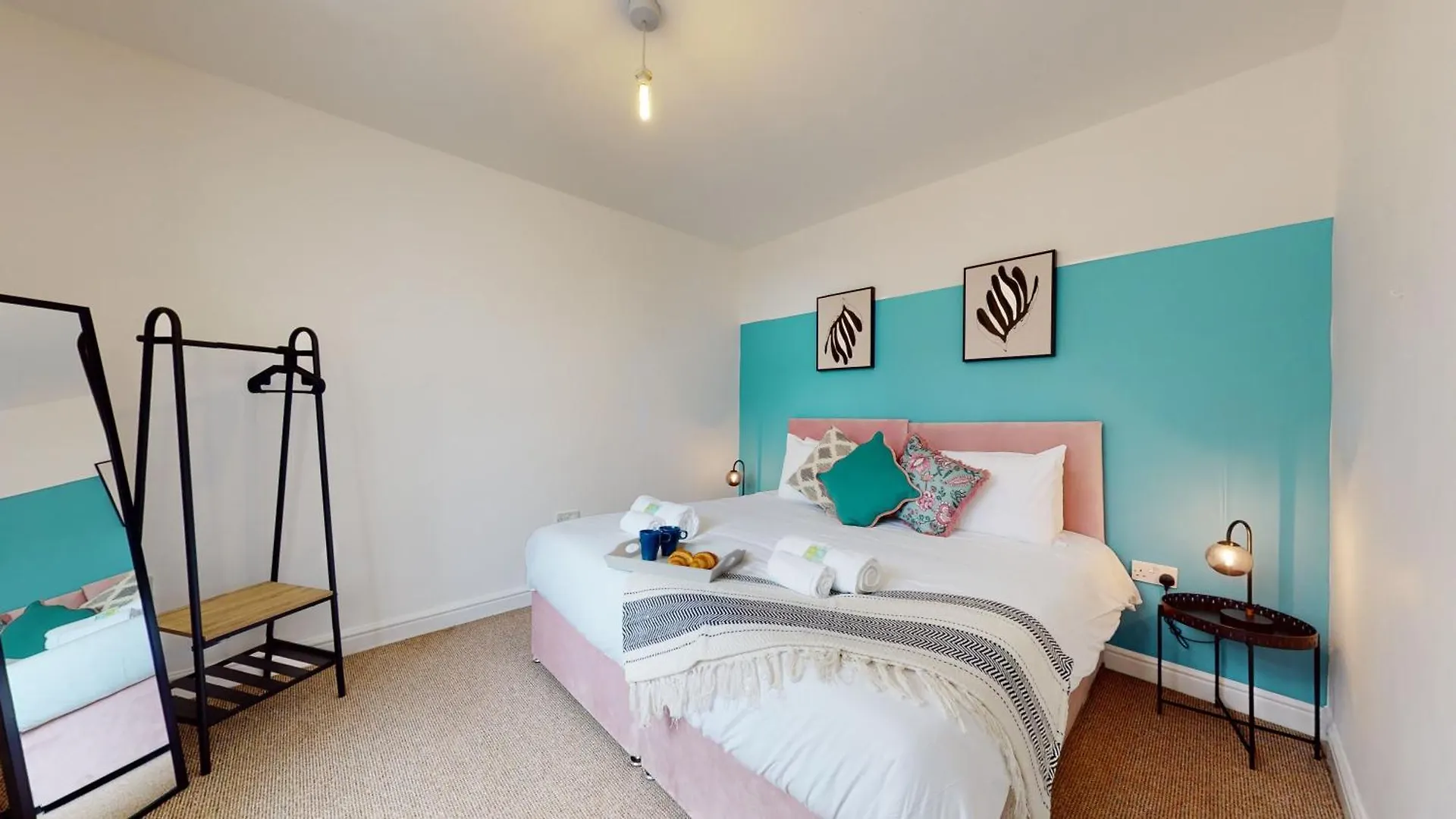 Cosy Cardiff Apartment And Patio