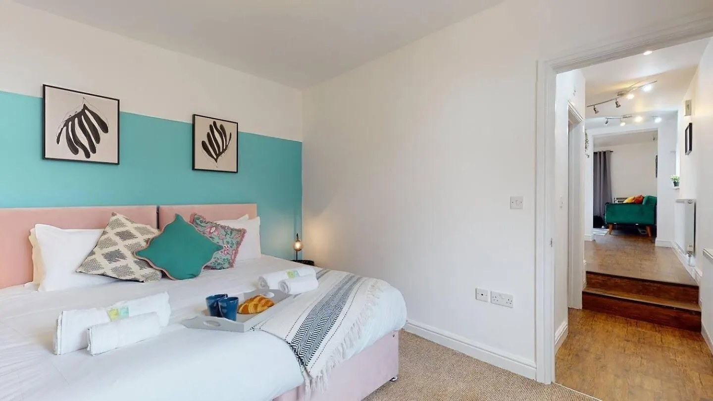 Cosy Cardiff Apartment And Patio Storbritannien